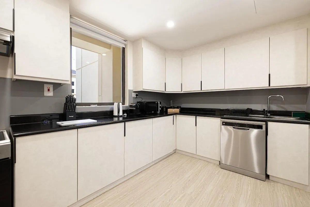 First Class 1Br Breathtaking Beach Views Dubai