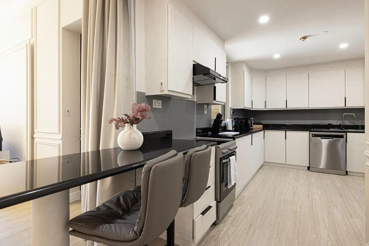 Apartment First Class 1Br Breathtaking Beach Views Dubai
