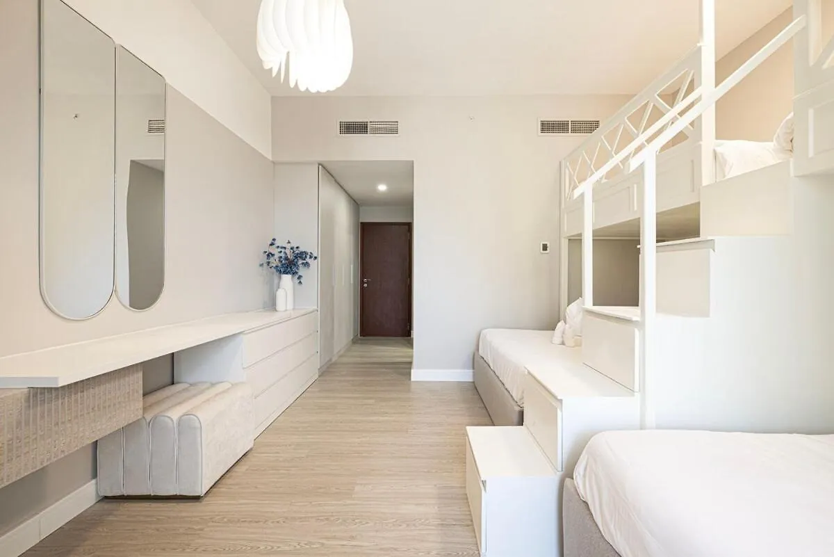 First Class 1Br Breathtaking Beach Views Dubai